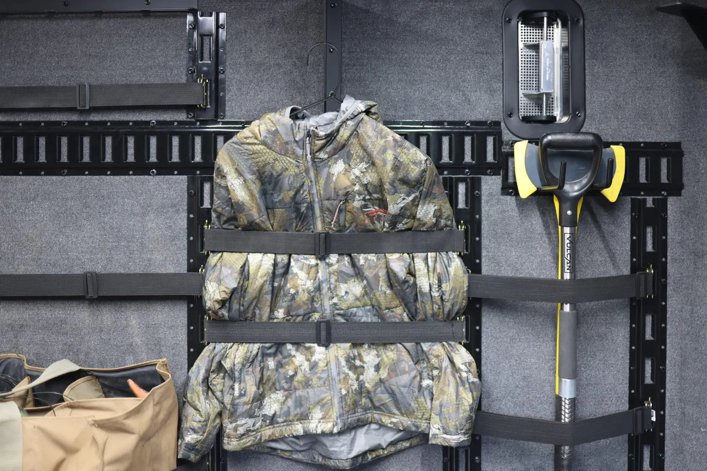 22"-32" Adjustable Bungee Strap for E track - Set of 2